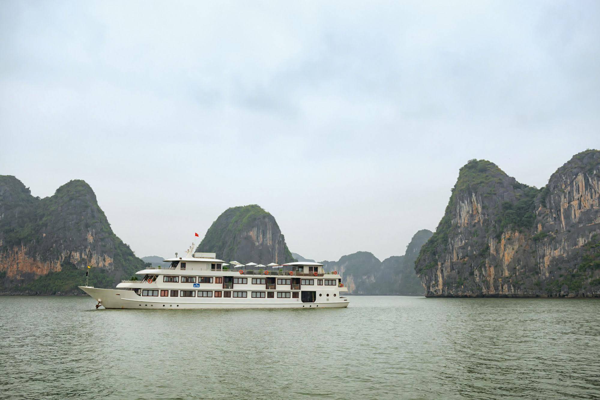 La Vela Premium Cruise - Managed By Paradise Cruises ハロン エクステリア 写真