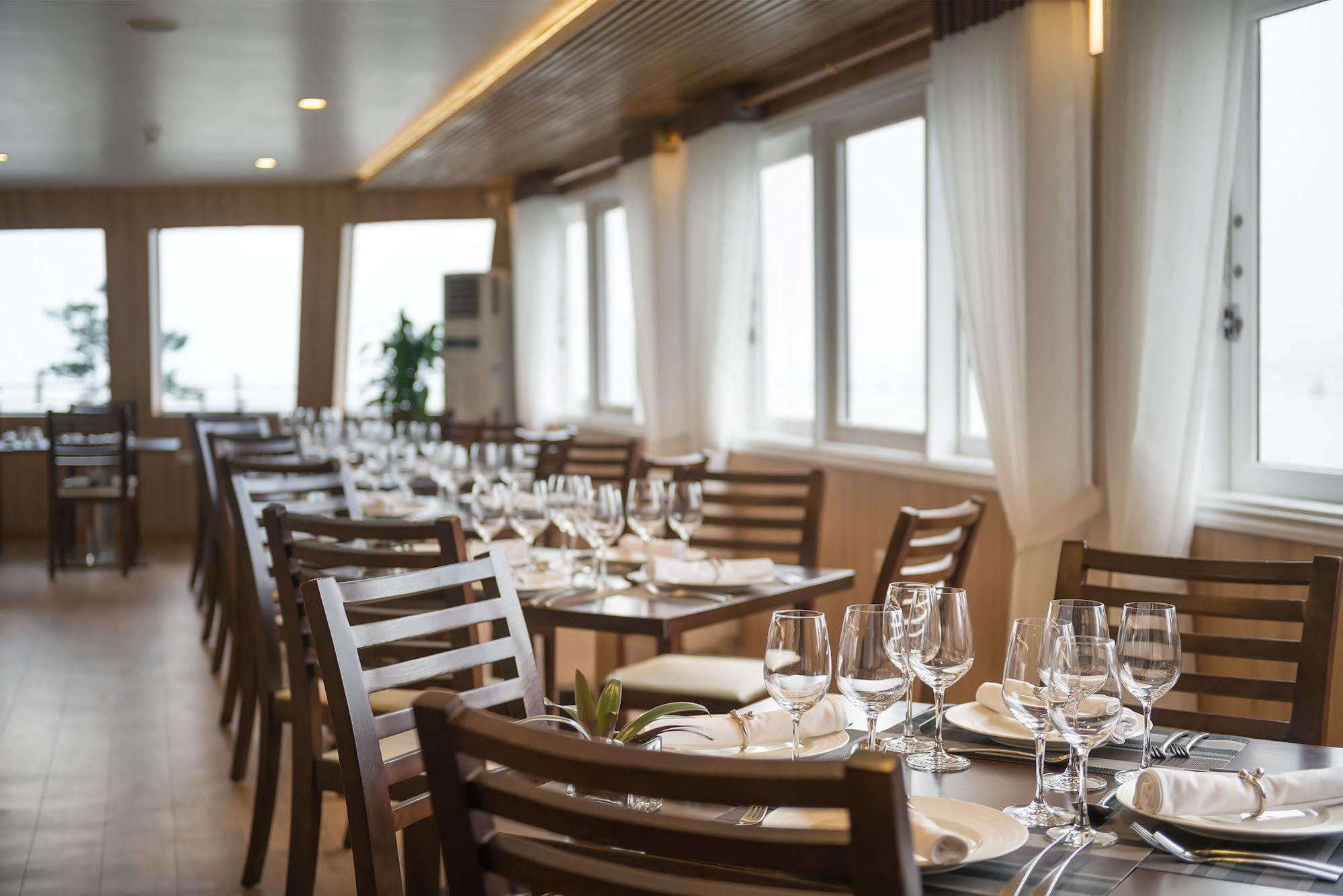 La Vela Premium Cruise - Managed By Paradise Cruises ハロン エクステリア 写真