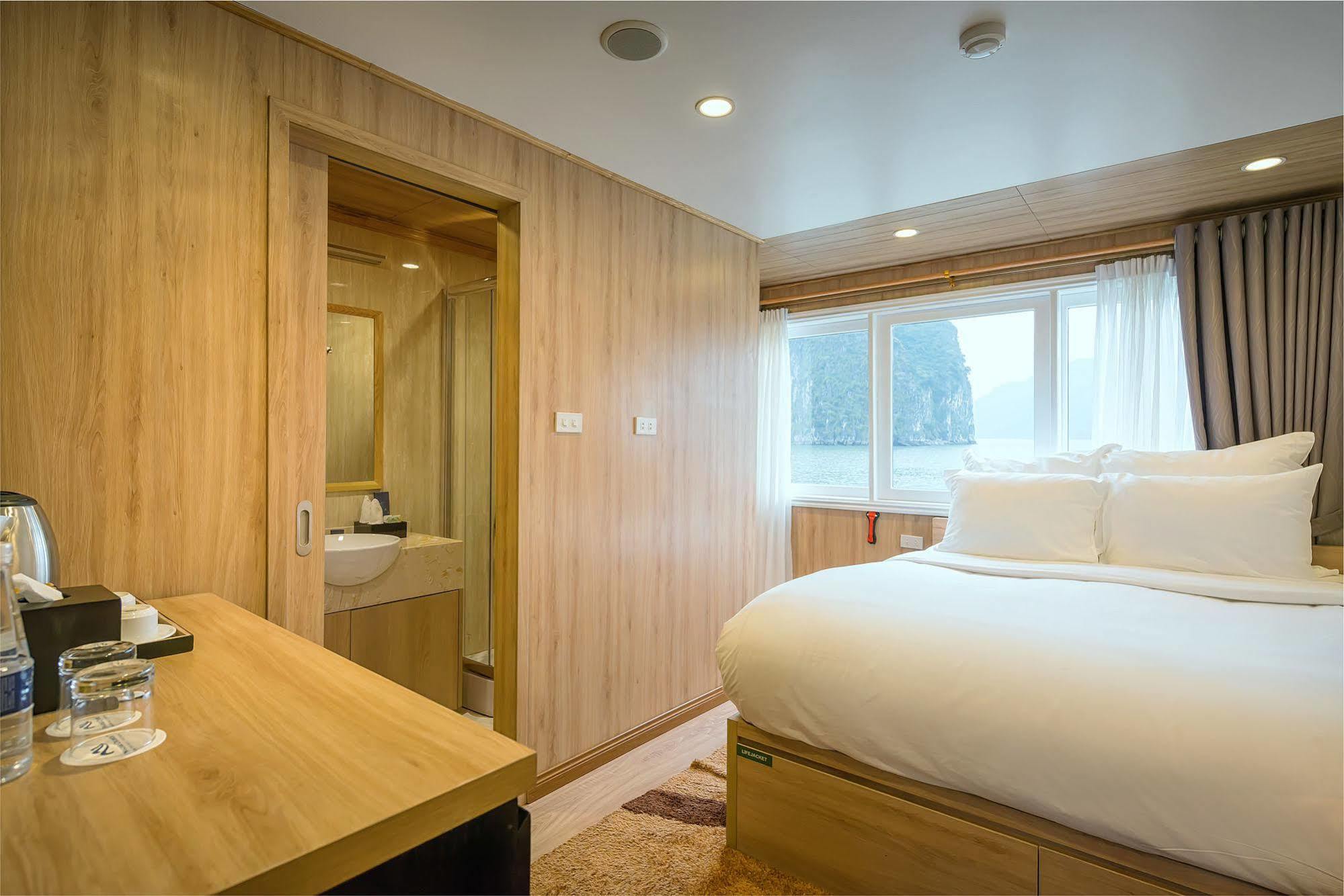 La Vela Premium Cruise - Managed By Paradise Cruises ハロン エクステリア 写真