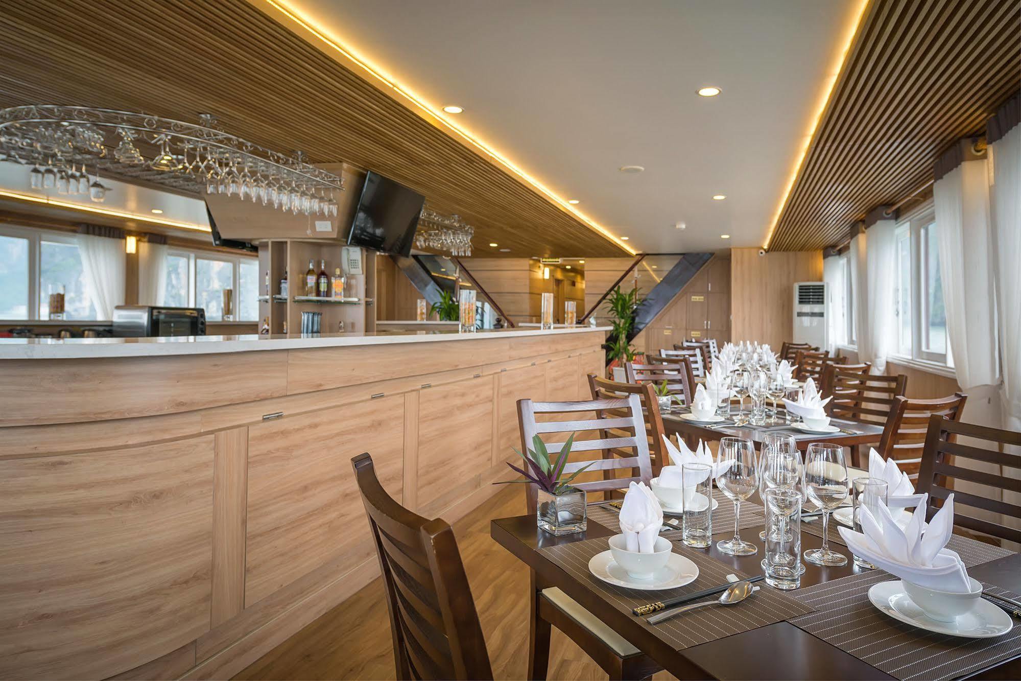 La Vela Premium Cruise - Managed By Paradise Cruises ハロン エクステリア 写真
