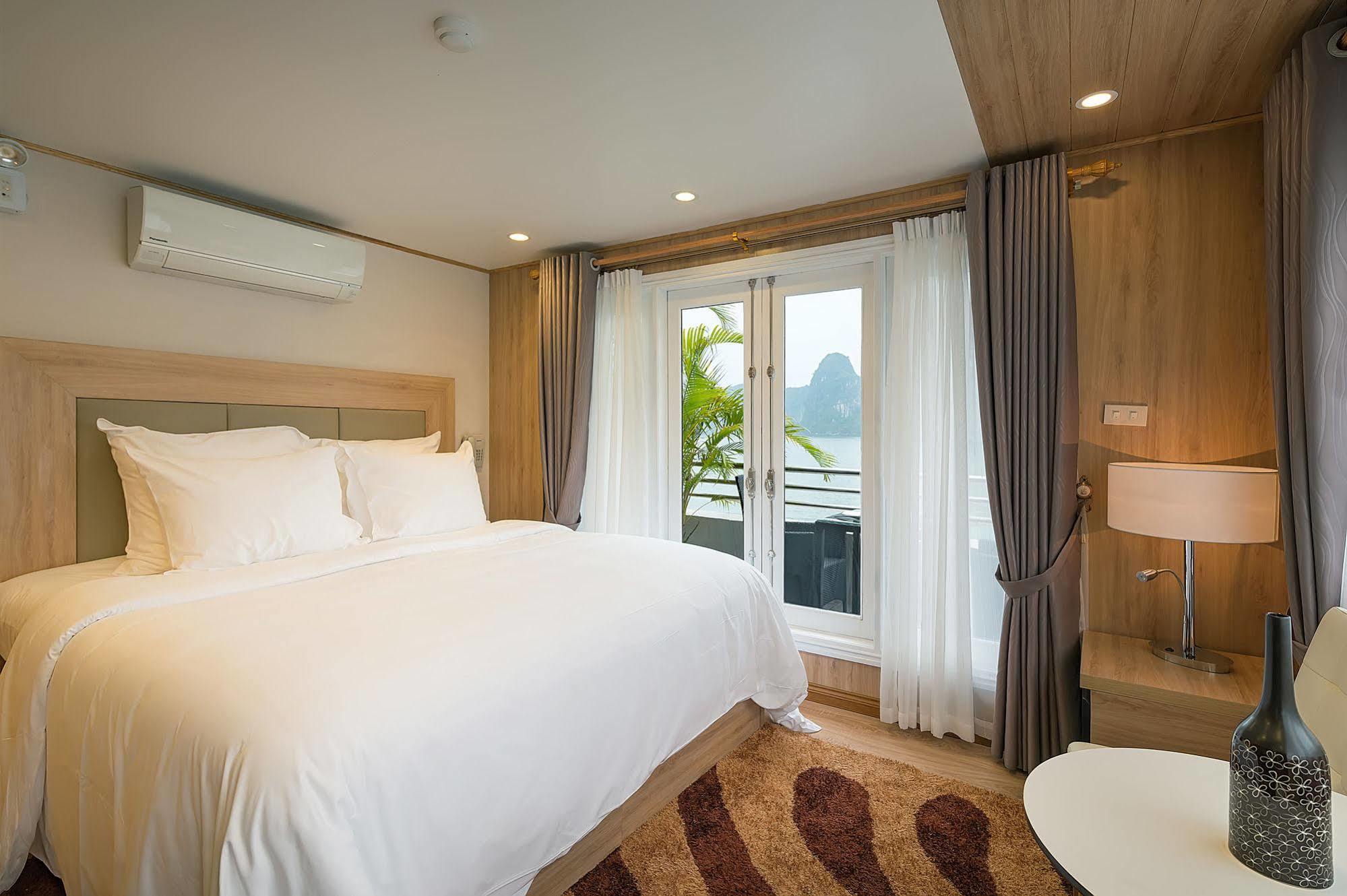 La Vela Premium Cruise - Managed By Paradise Cruises ハロン エクステリア 写真